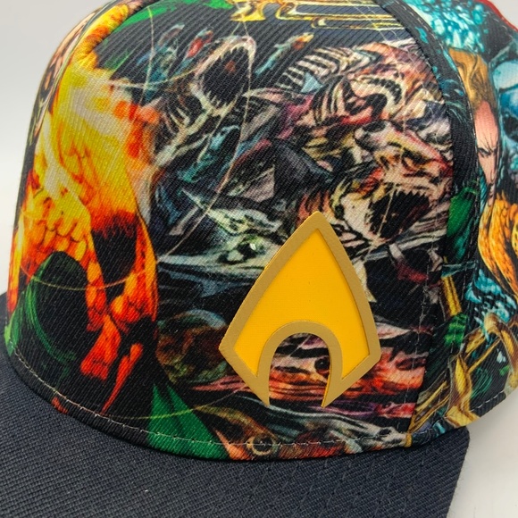 DC Comics Superheros All Over Print Polyester/Acrylic/Wool Snapback Hat - Picture 12 of 16